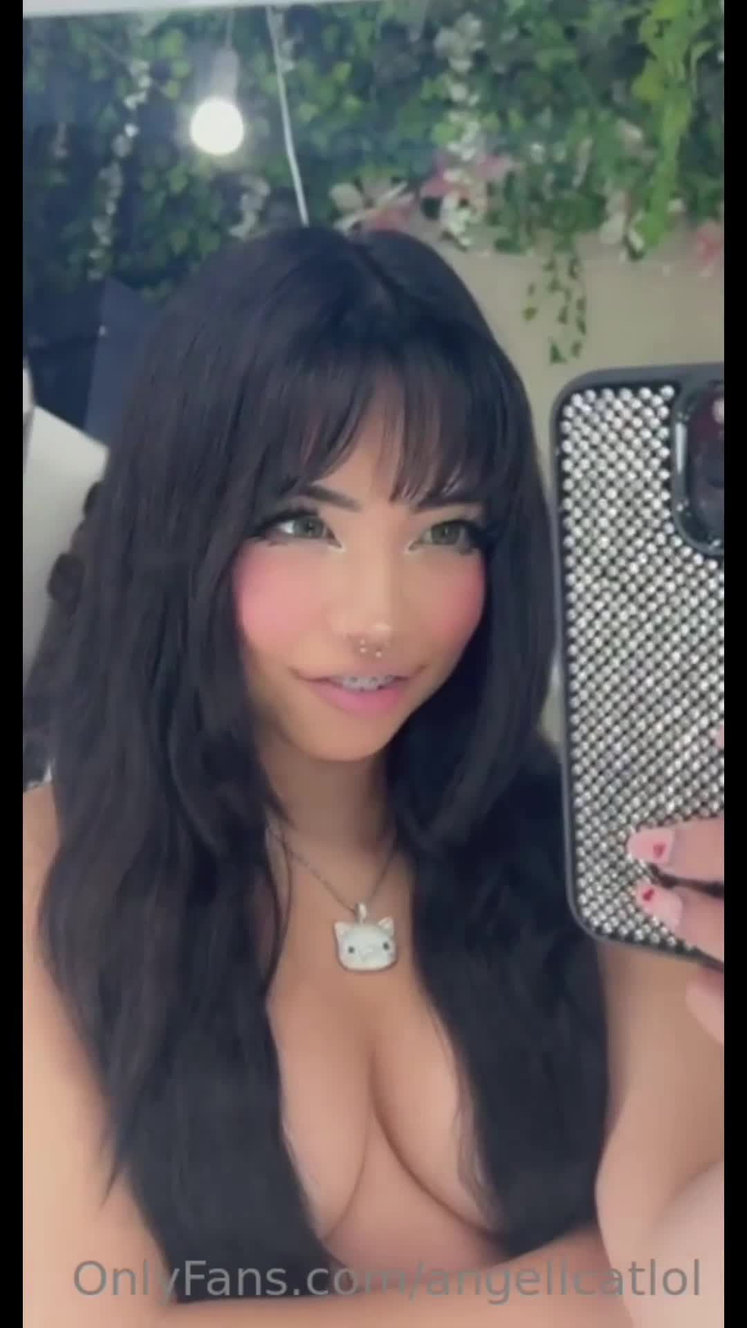 Angelicatlol New Nude show boobs!!!