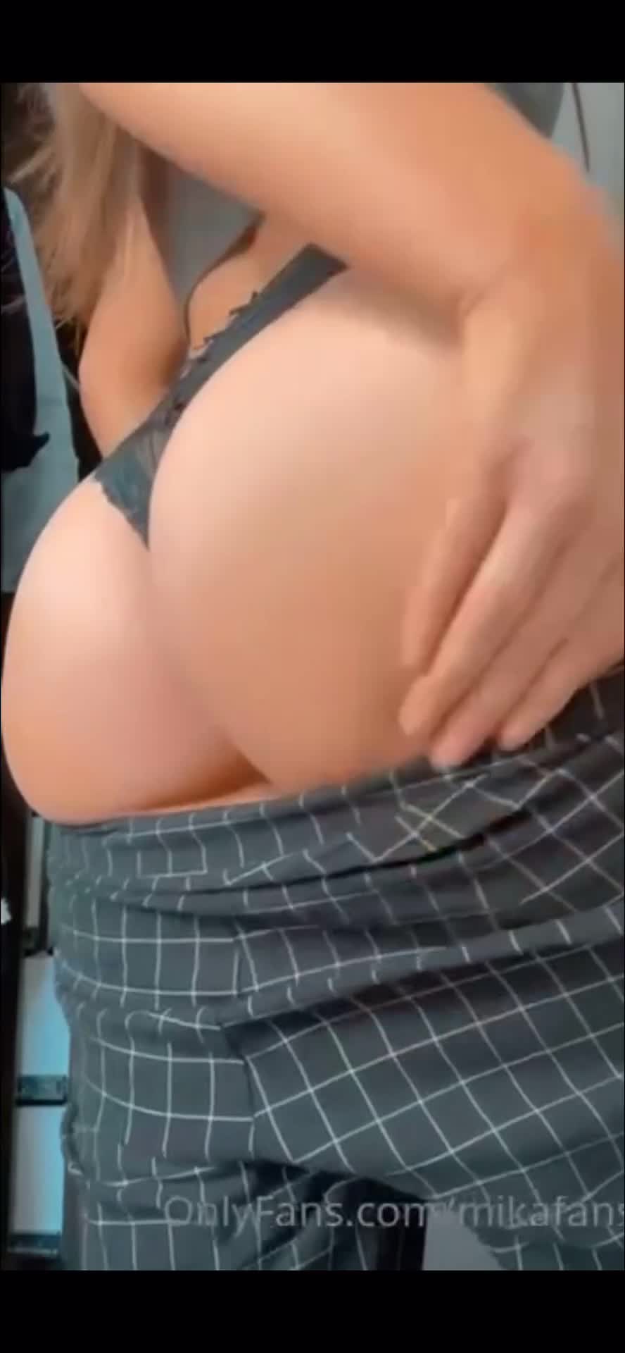 Mikaylah/Mikafans naked BIG BOOTY!!!