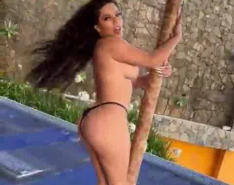 Lizbeth Rodriguez Nu.de Erotic dance outdoor !!!