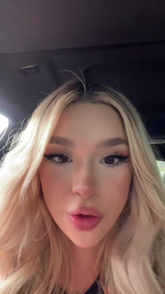 Maria Julissa – reveal hot video