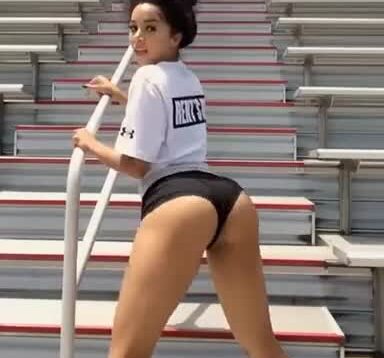 Brittany Renner Round Butt twerking outside !!!
