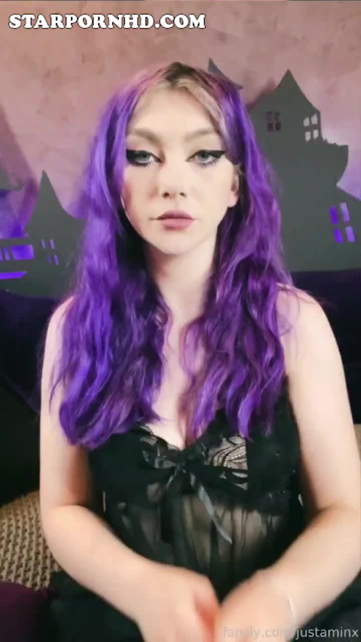 JustaMinx Show BOOBS on cam !!! Hot Video