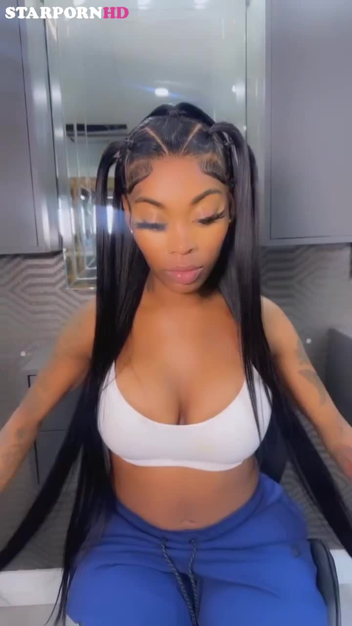 Asian Doll Show off Big Boobs/Booty !!! Onlyfans Leak
