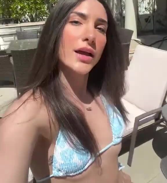 Nadia Amine Show off Hot Body – New Video