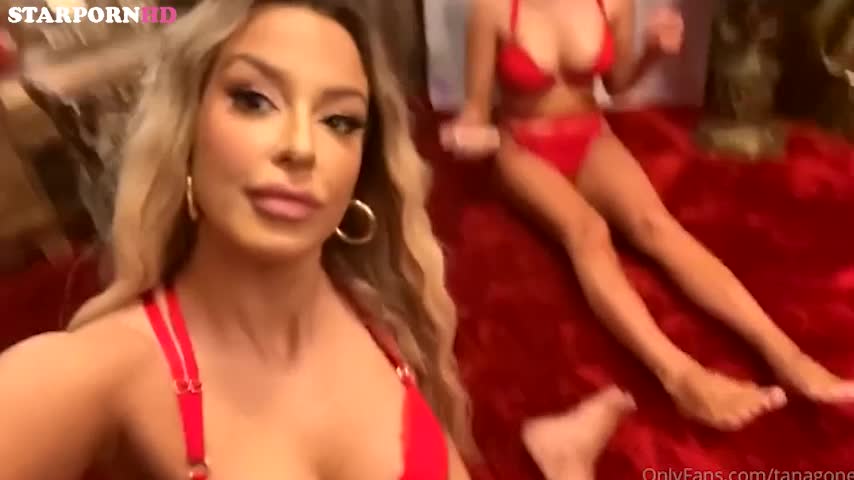 Tana Mongeau [ Onlyfans ] Nude Show off Body with Friends !!!