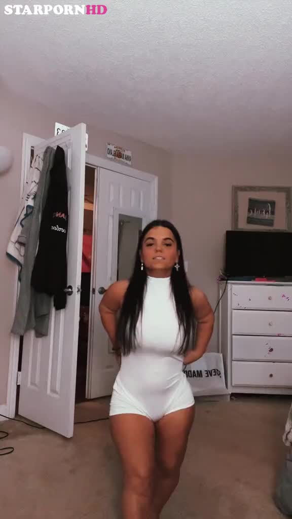 Megbanksxo / Megbanks Show Erotic body – Onlyfans Leak