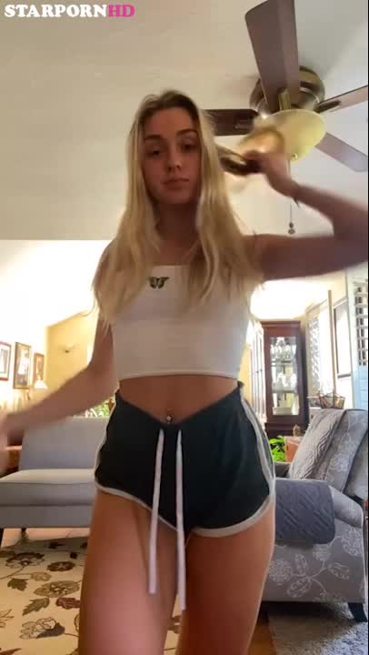 Cocostar Sexy dance on cam – New Video