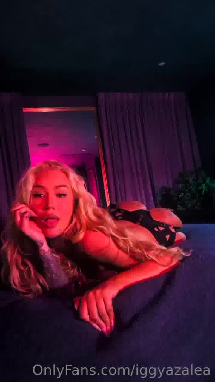 Iggy Azalea Nude Topless Bondage Stocking Video Leaked