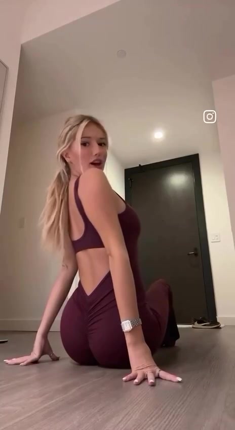Breckie Hill Cunt Hook New Video Onlyfans Leaks Update