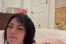 Essaere Nude Shower First Time Cumming On Camera