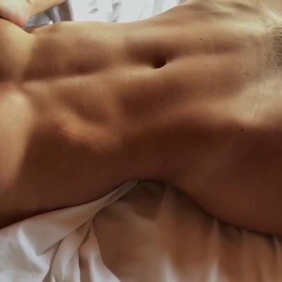 Leolulu Nude Bedroom Pussy Finger Onlyfans Video Leaked