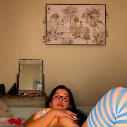 Lizzy Nude Boobs Squeeze Video Leaked