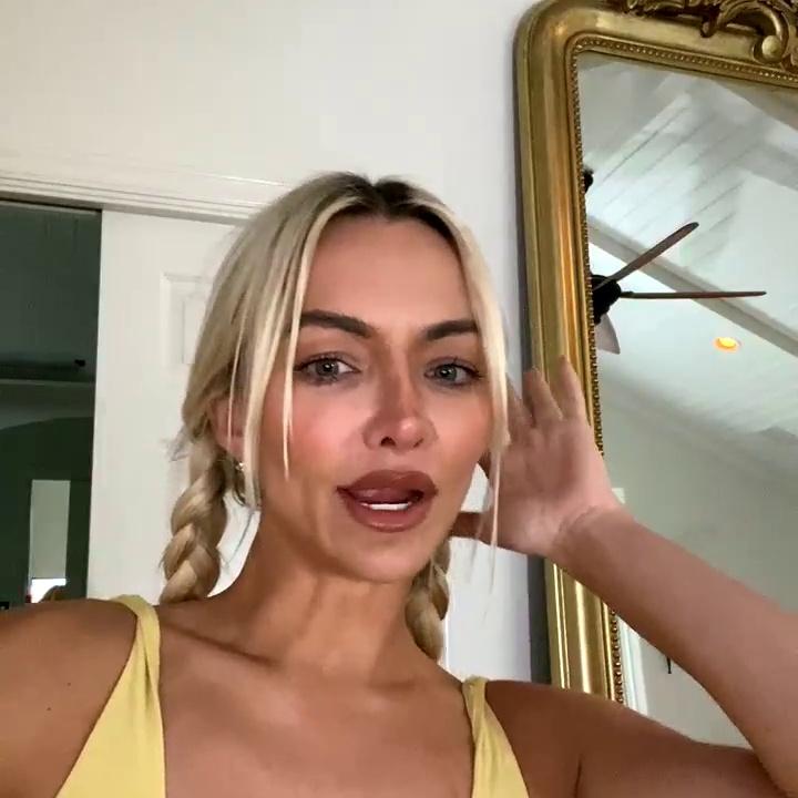 Lindsey Pelas Nude Try On 1st Sept LiveStream