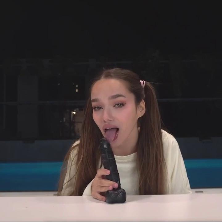 Selti Nude BBC Dildo Riding & Slapping Ass