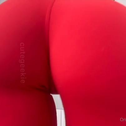 Cutegeekie Leaks Nude Boobs & Ass Slaping Video Leaked